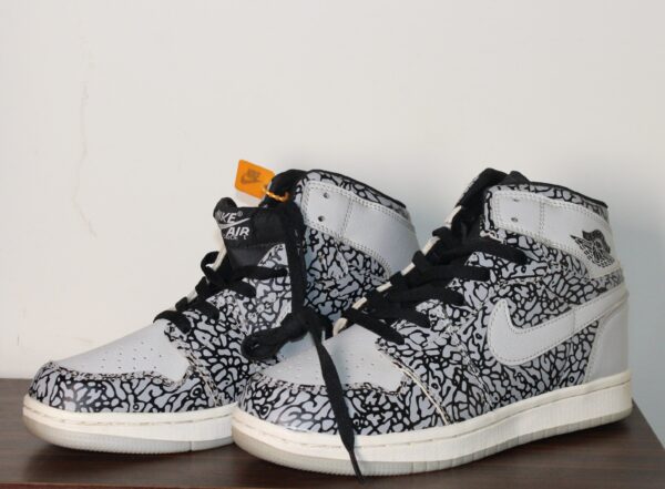 Nike Air Jordan 1 "Elephant Print" Sneakers .